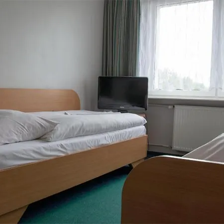 Na Skarpie 호텔 올슈틴