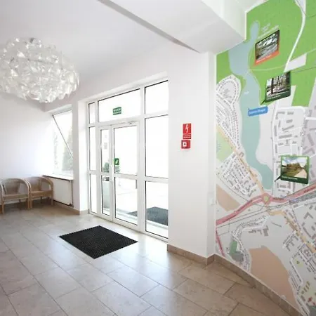 Na Skarpie 호텔 2*