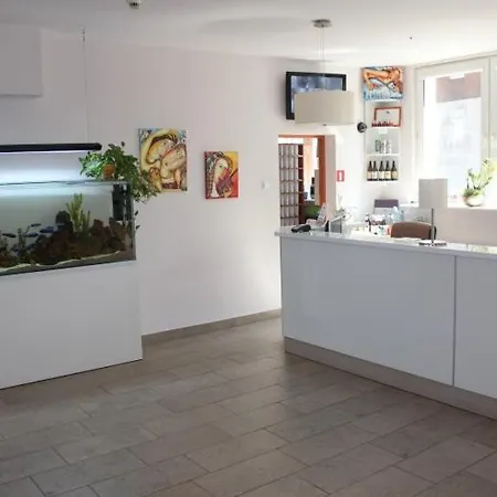 Na Skarpie 올슈틴